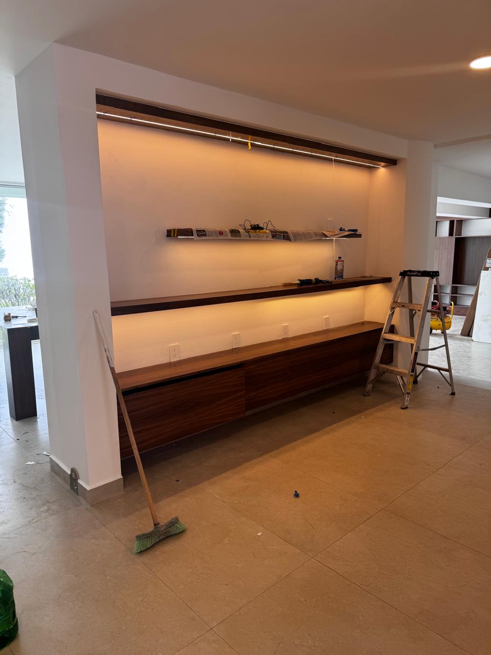 Mueble de hall en proceso